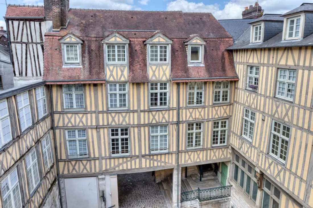 Bienvenue Au Solenne Votre Pied-à-terre De Charme Au Cœur De Rouen