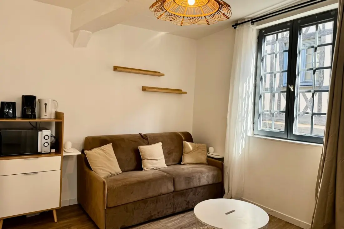 Elisa, Studio Contemporain Au Coeur De La Ville