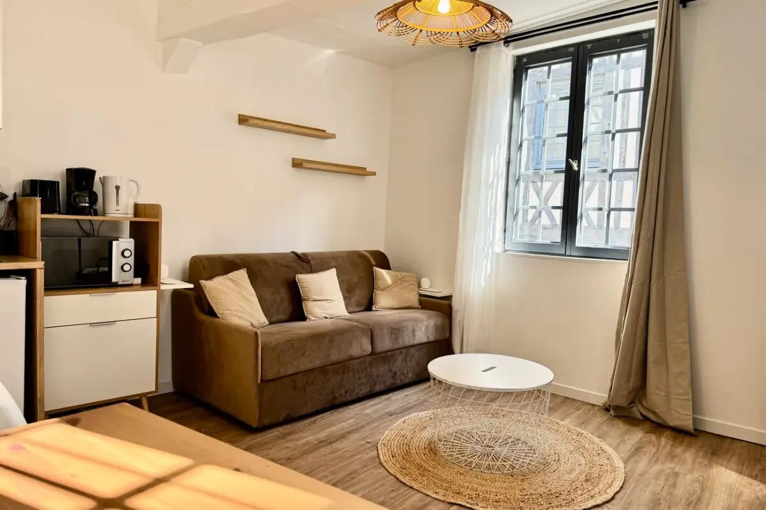 Elisa, Studio Contemporain Au Coeur De La Ville