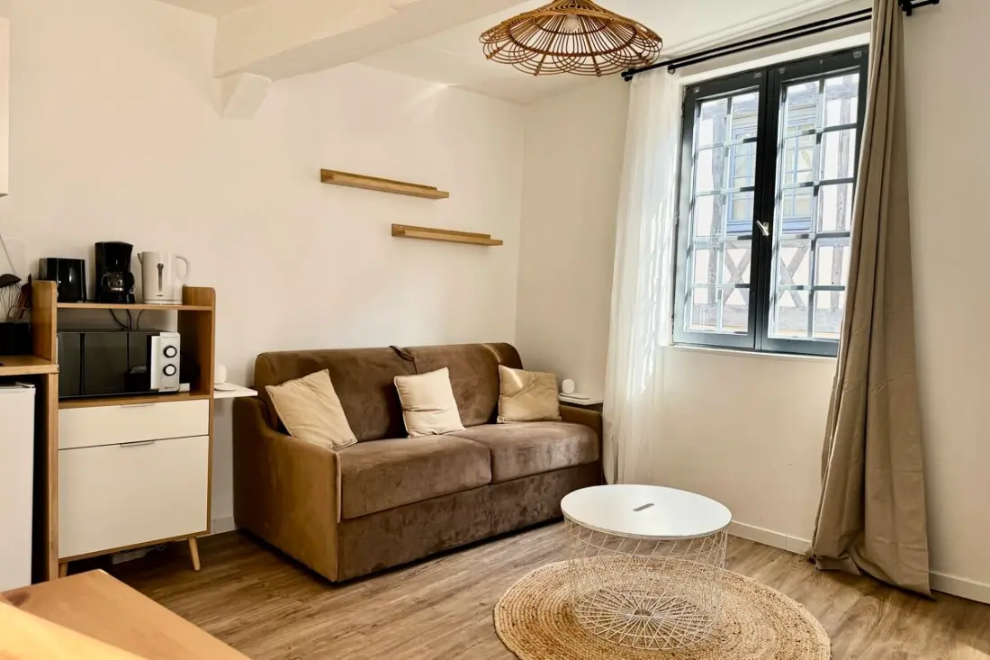 Elisa, Studio Contemporain Au Coeur De La Ville