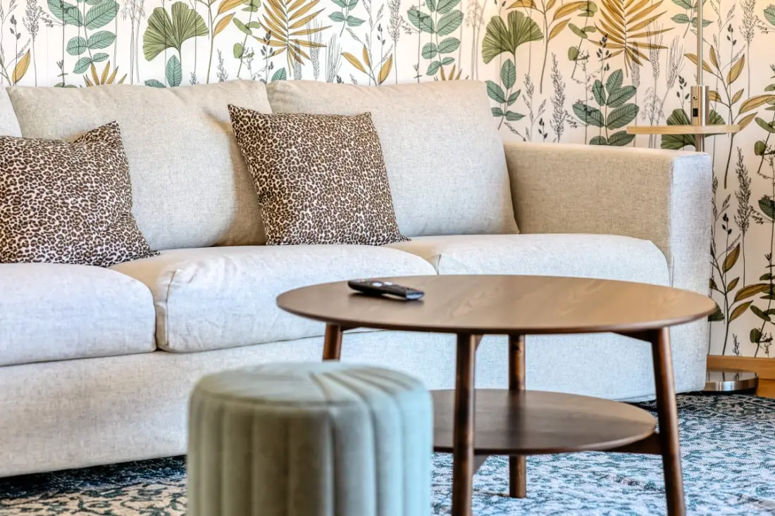 Floria – Élégant Appartement Avec Balcon, Cave Et Parking