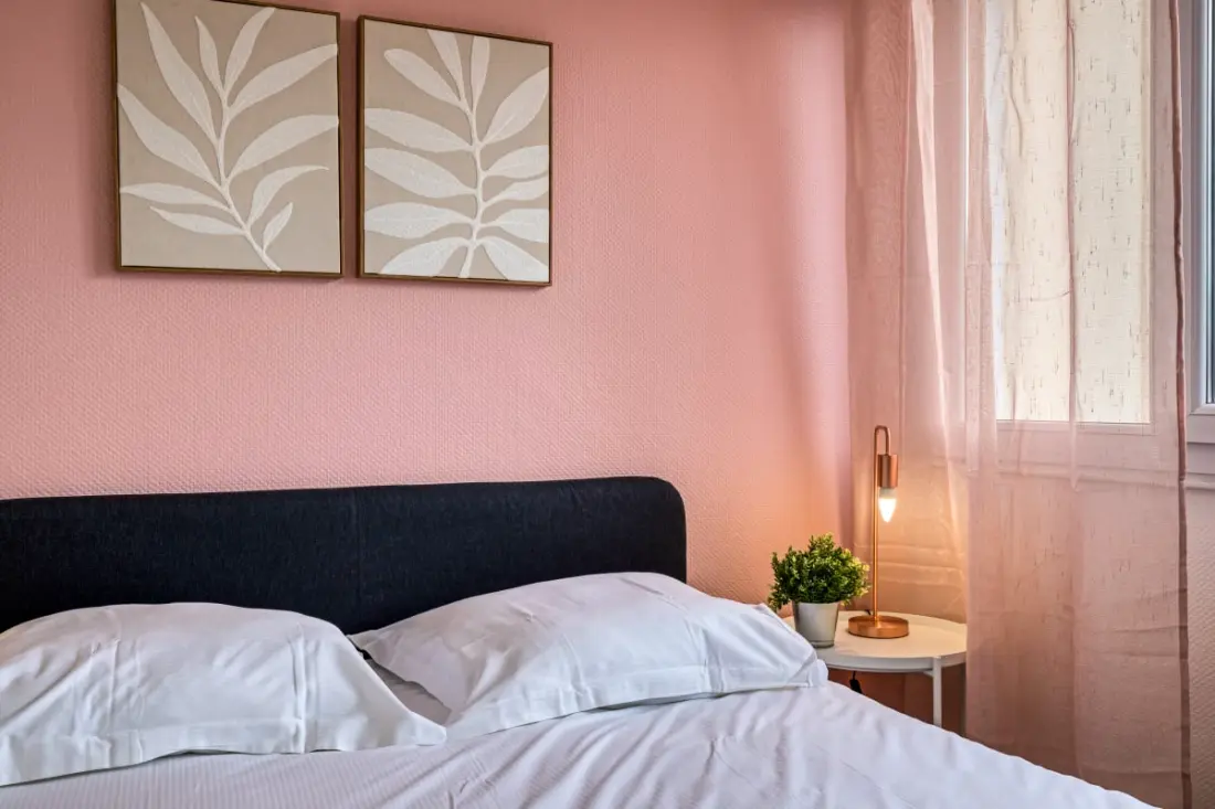 La Suite Des 3 Tours : Spacieux 3 Chambres