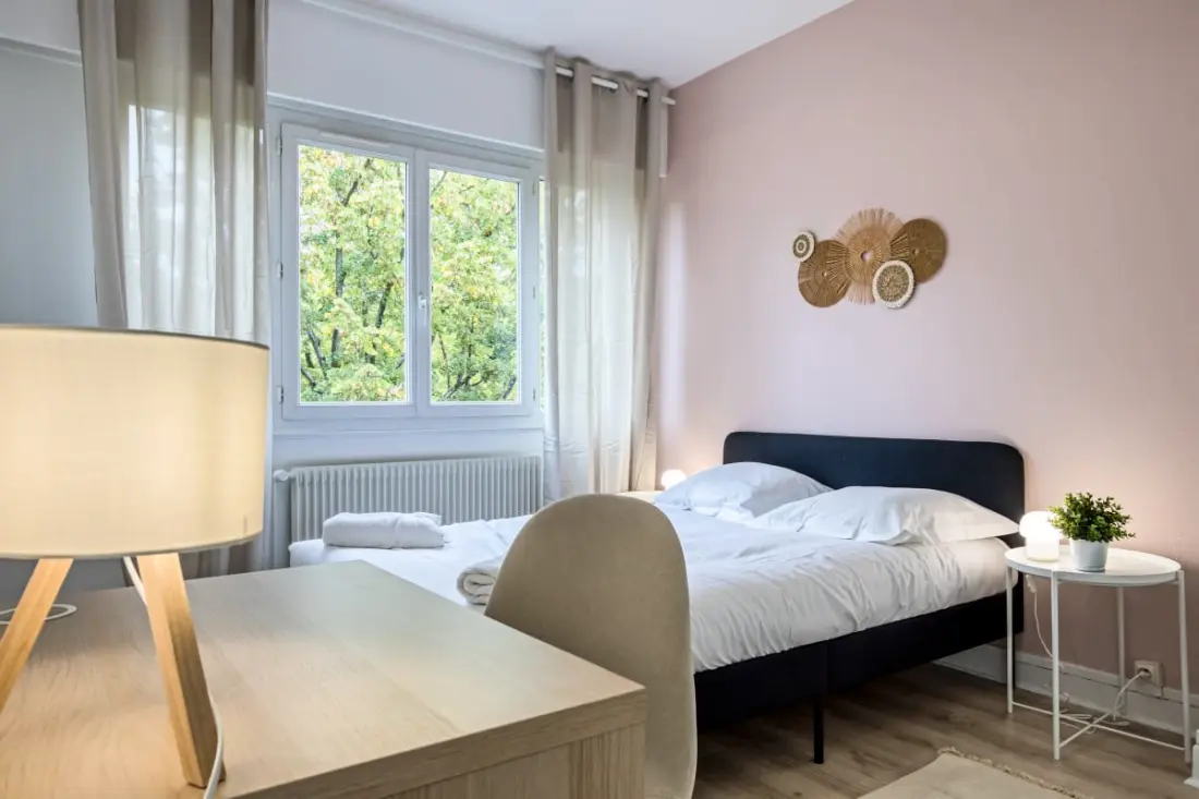 La Suite Des 3 Tours : Spacieux 3 Chambres
