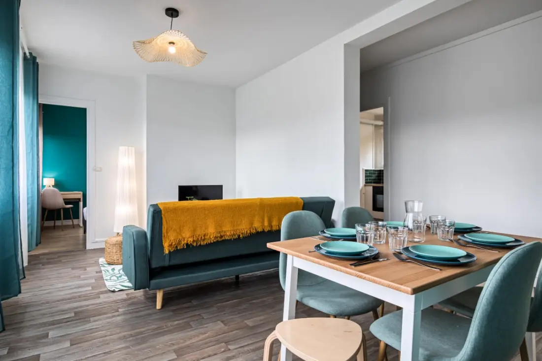 La Suite Des 3 Tours : Spacieux 3 Chambres