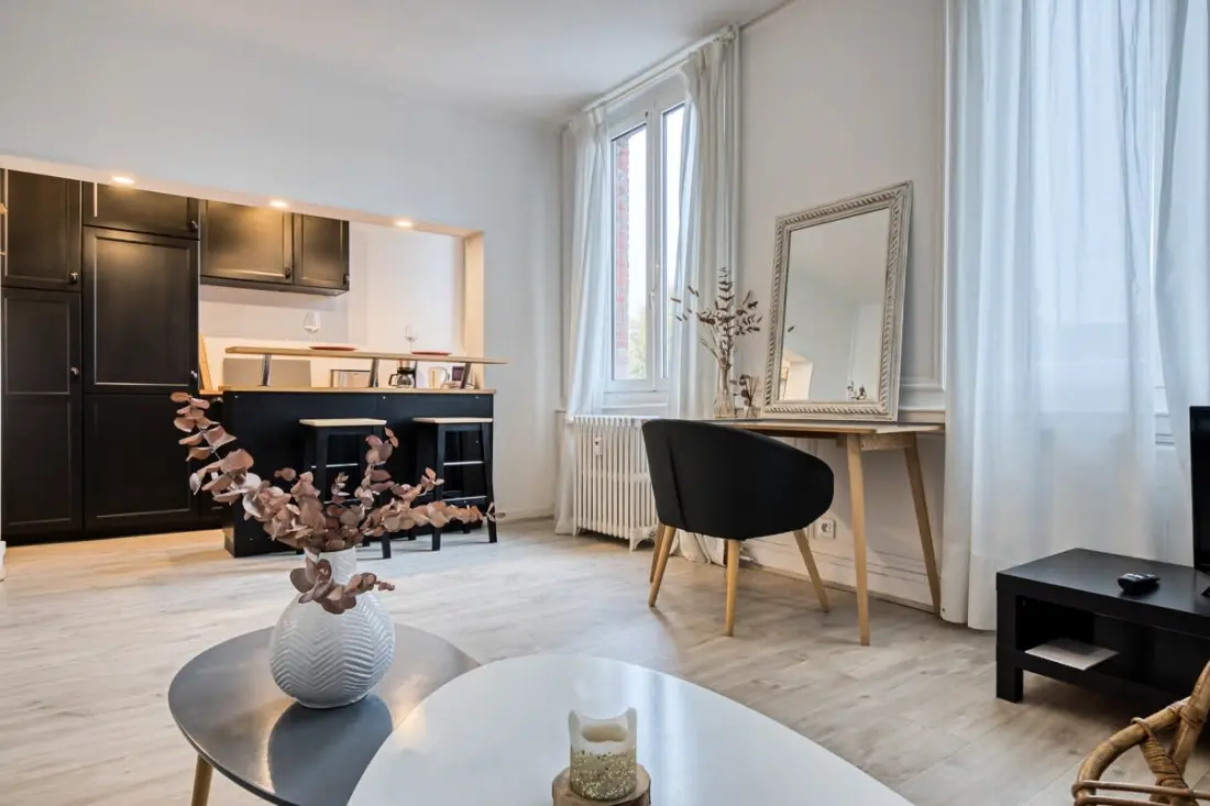 Flaubert : Appartement Avec Parking, Idéal Au Cœur Du Centre-ville