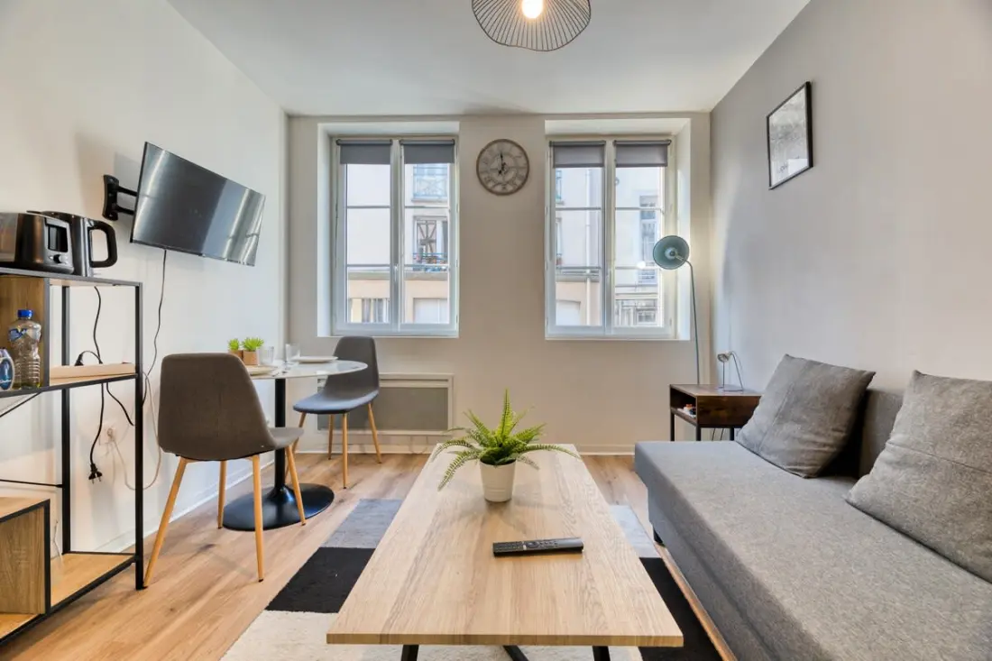 Le Thibaut : Studio Rénové Au Coeur De Rouen