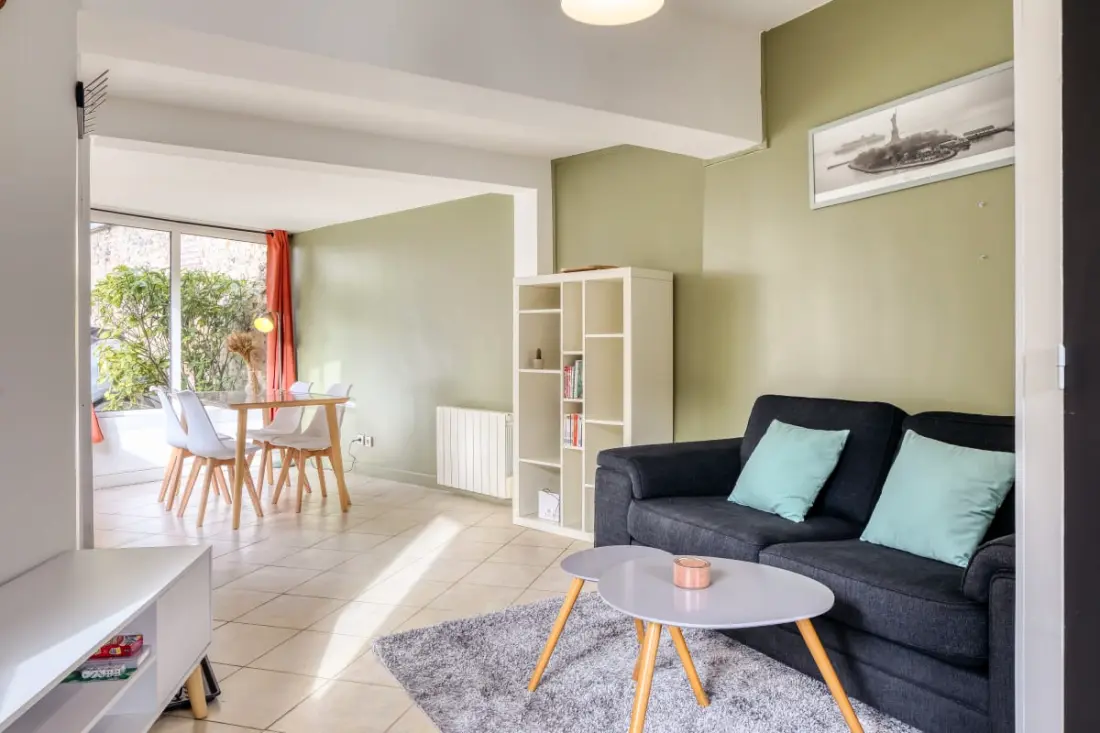 Louis, Maison De Ville En Copro