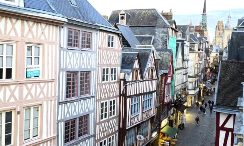 🌴 L'exotique - Vue Place Du Vieux Marché - - Rouen - 8