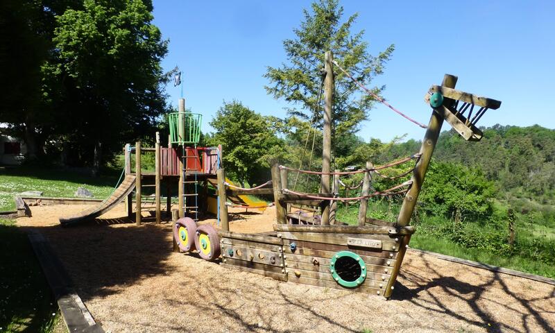 Flower Camping Les Terrasses de Dordogne *** - Rouffignac Saint-Cernin - 32