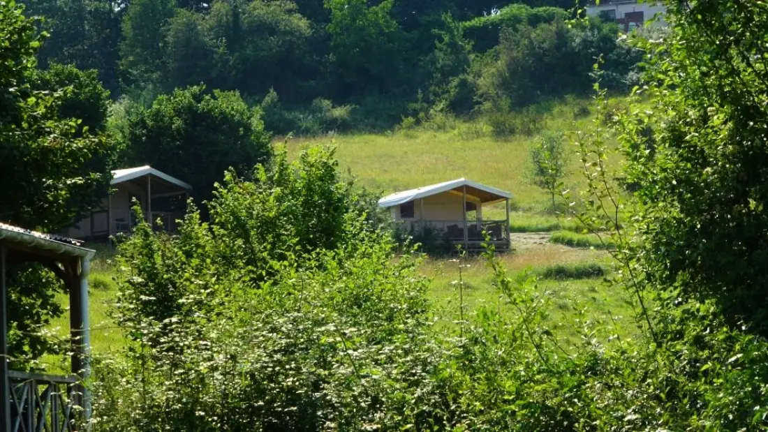 Flower Camping Les Terrasses de Dordogne 3 étoiles★★★
