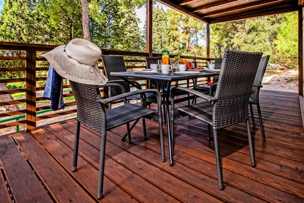 Camping Porton Nature Hideouts 2 étoiles★★