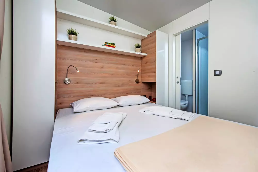 Camping Porton Nature Hideouts 2 étoiles★★