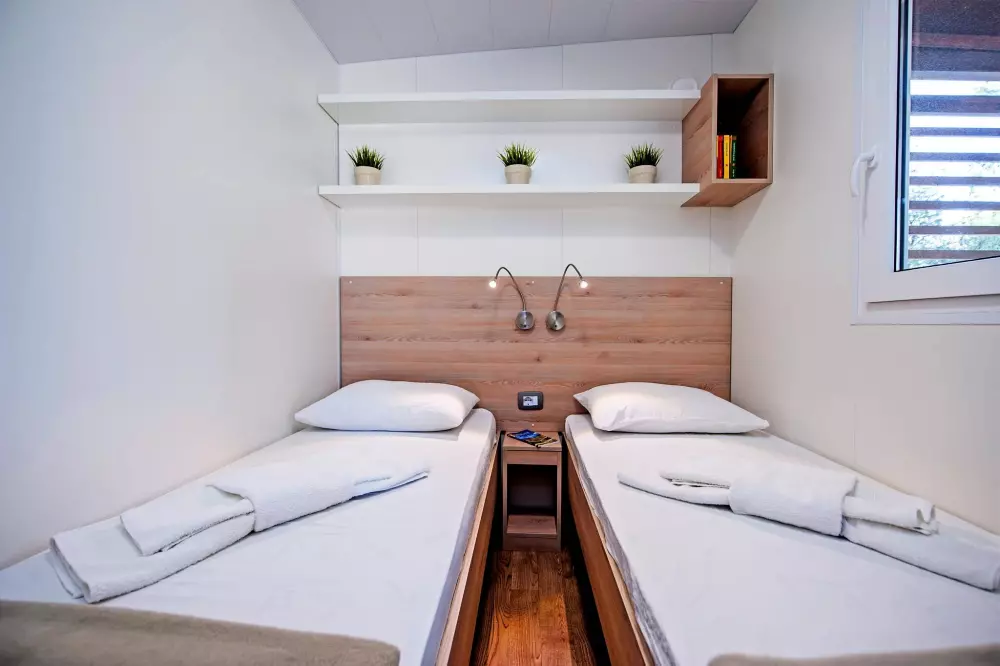 Camping Porton Nature Hideouts 2 étoiles★★