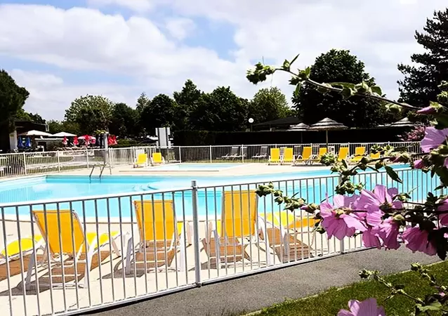 Camping Le Nauzan Plage Location Royan Vaux Sur Mer