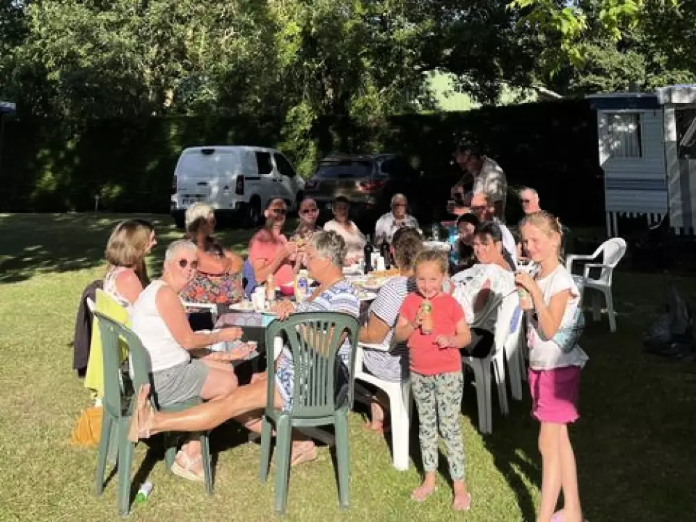 Camping Chant Des Oiseaux 3 étoiles★★★