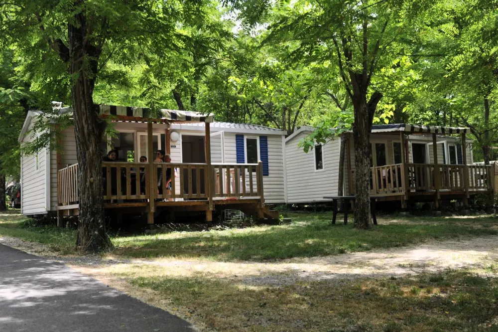 Camping LA CHAPOULIÈRE 4 étoiles★★★★