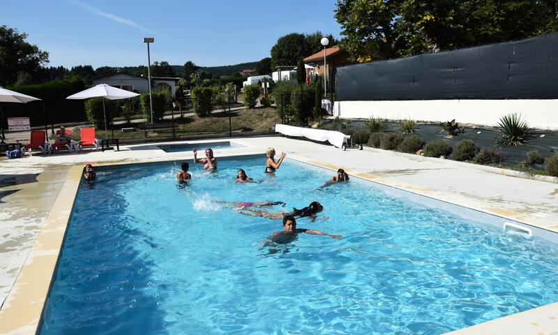 Camping de la Belle Etoile *** - Saint Bonnet Le Château - 15