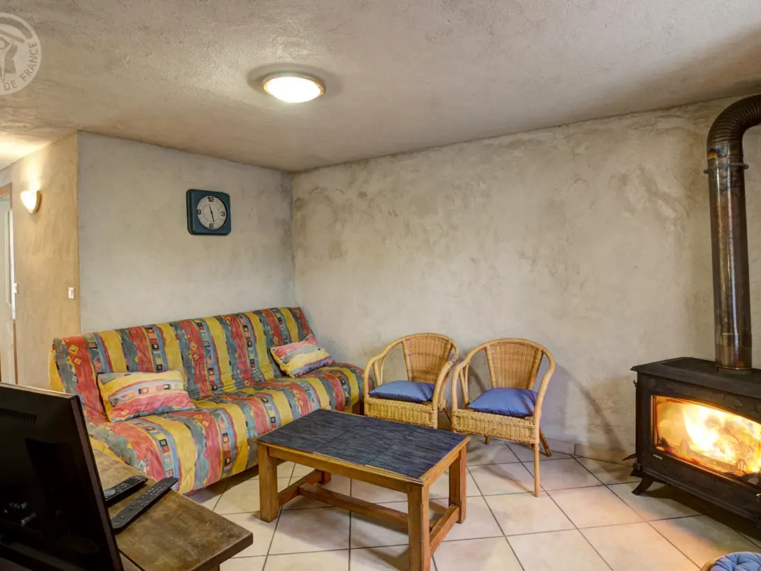 Maison de Vacances SAINT-BONNET-LE-COURREAU 2