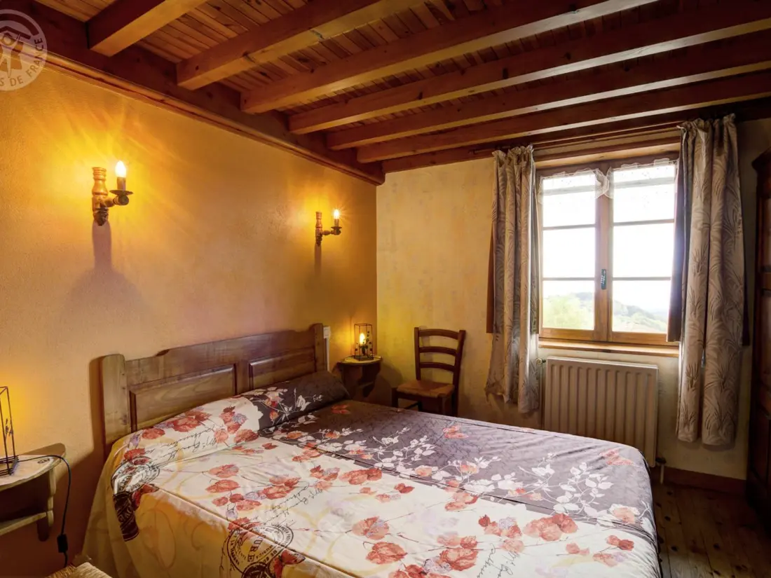 Maison de Vacances SAINT-BONNET-LE-COURREAU