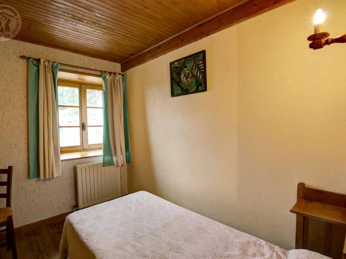 Maison de Vacances SAINT-BONNET-LE-COURREAU