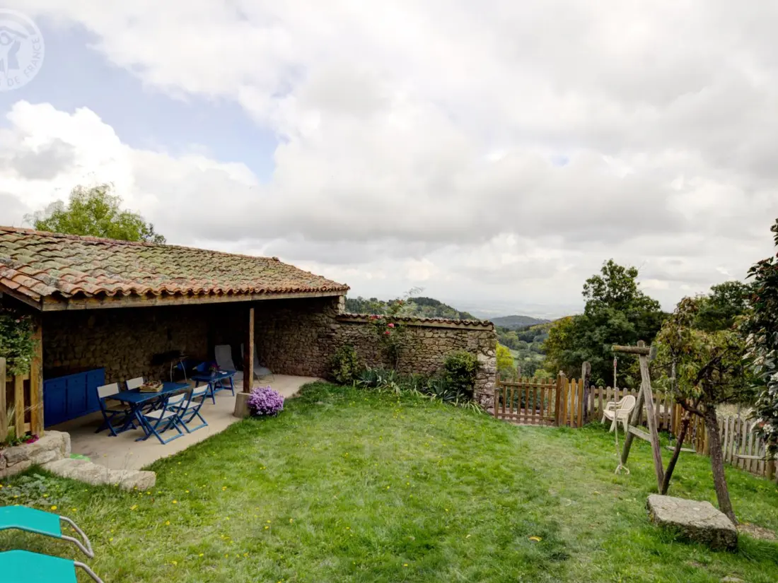 Maison de Vacances SAINT-BONNET-LE-COURREAU