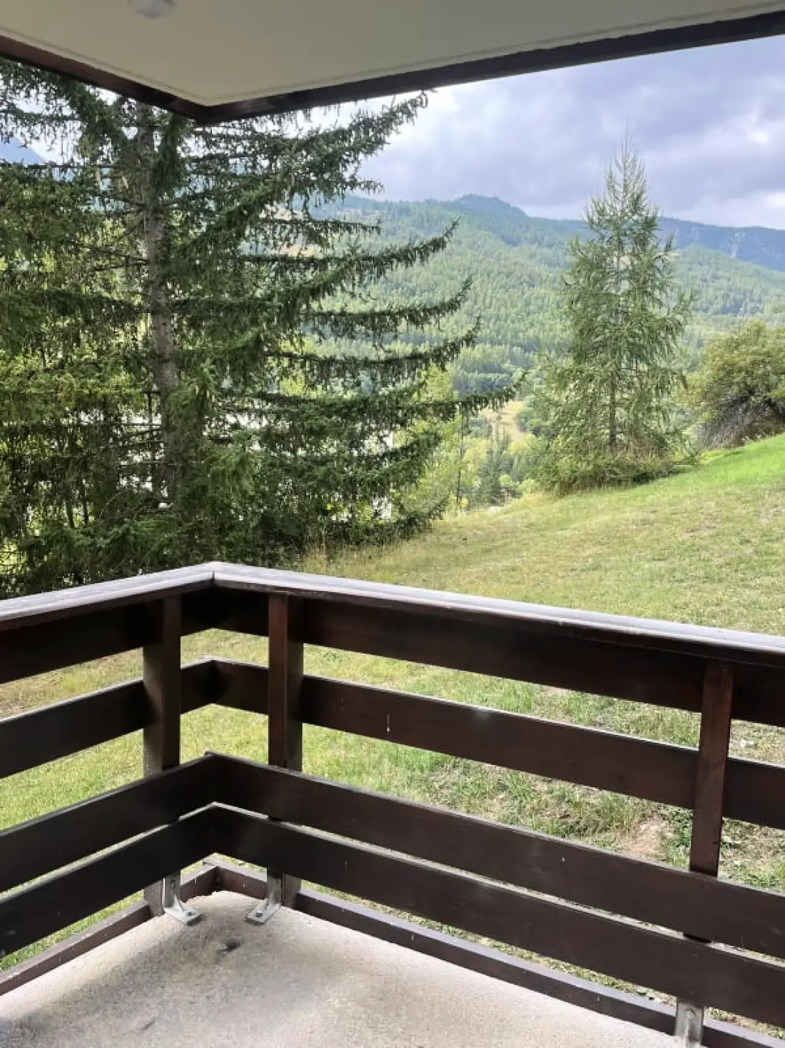 Joli T2 Avec Balcon Et Vue Sur La Luc Alphand