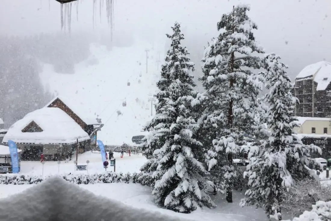 Serre-chevalier:studio Terrasse Au Pied Des Pistes