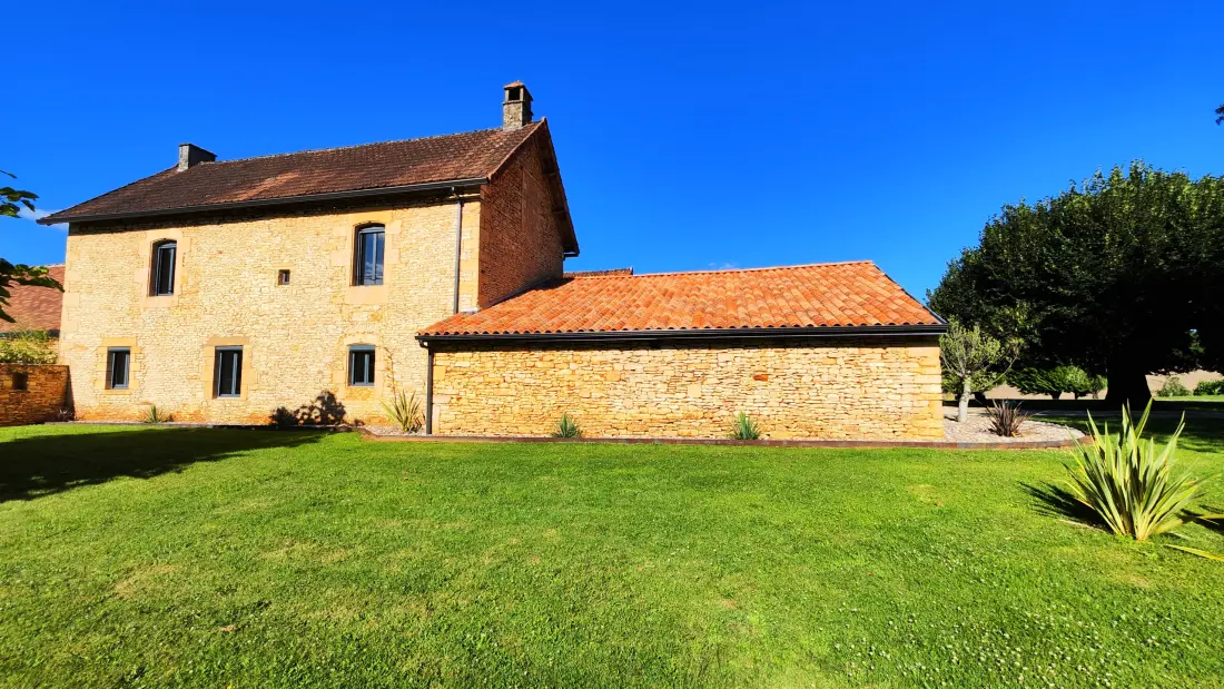 Maison à Saint-Crépin-et-Carlucet