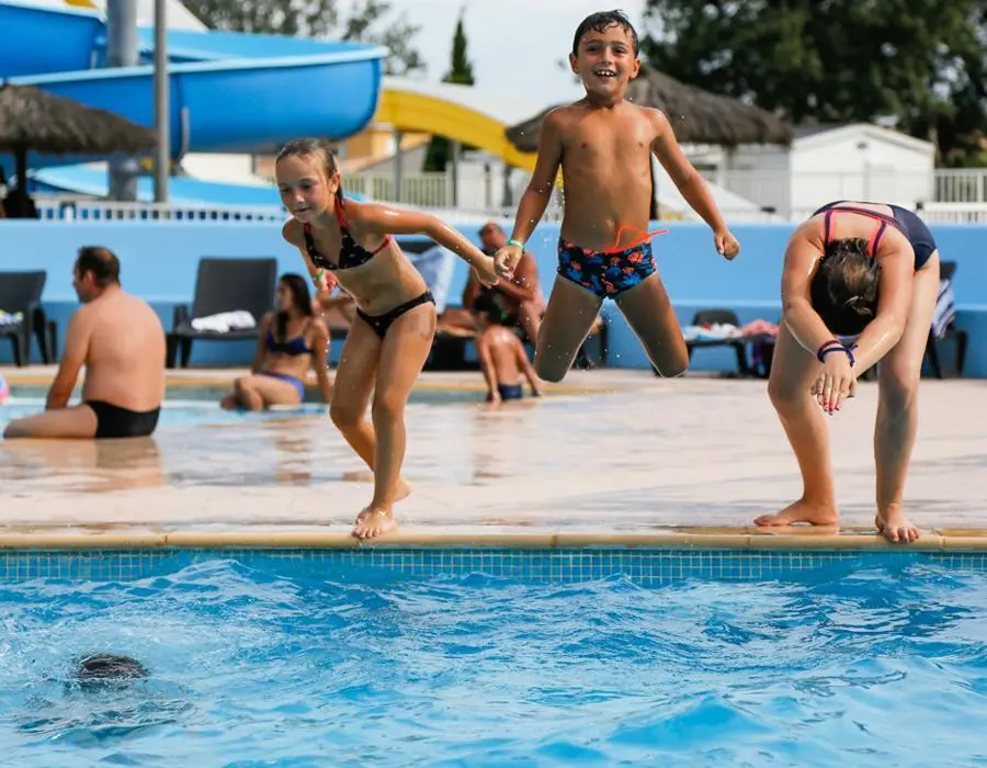 Camping Le Bosc - Bonnes Vacances 4 étoiles★★★★ 