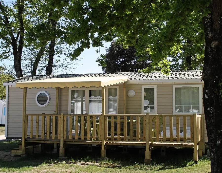 Camping Le Bosc - Bonnes Vacances 4 étoiles★★★★ 