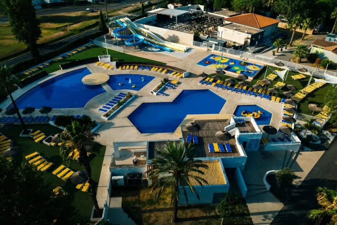Sun & Sea - Camping Le Bosc 4 étoiles★★★★