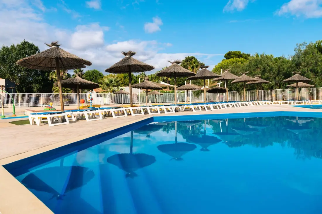Sun & Sea - Camping Le Bosc 4 étoiles★★★★