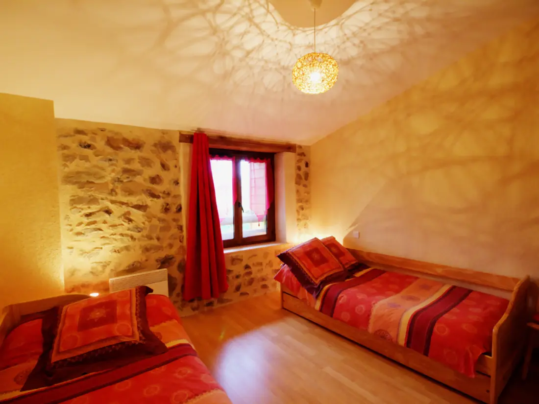 Maison de Vacances SAINT-CYR-DE-VALORGES