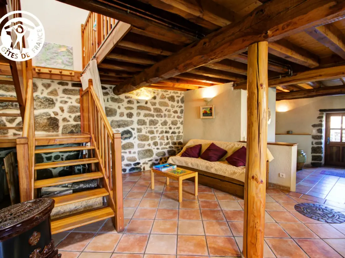 Maison de Vacances SAINT-DIDIER-SUR-ROCHEFORT 3