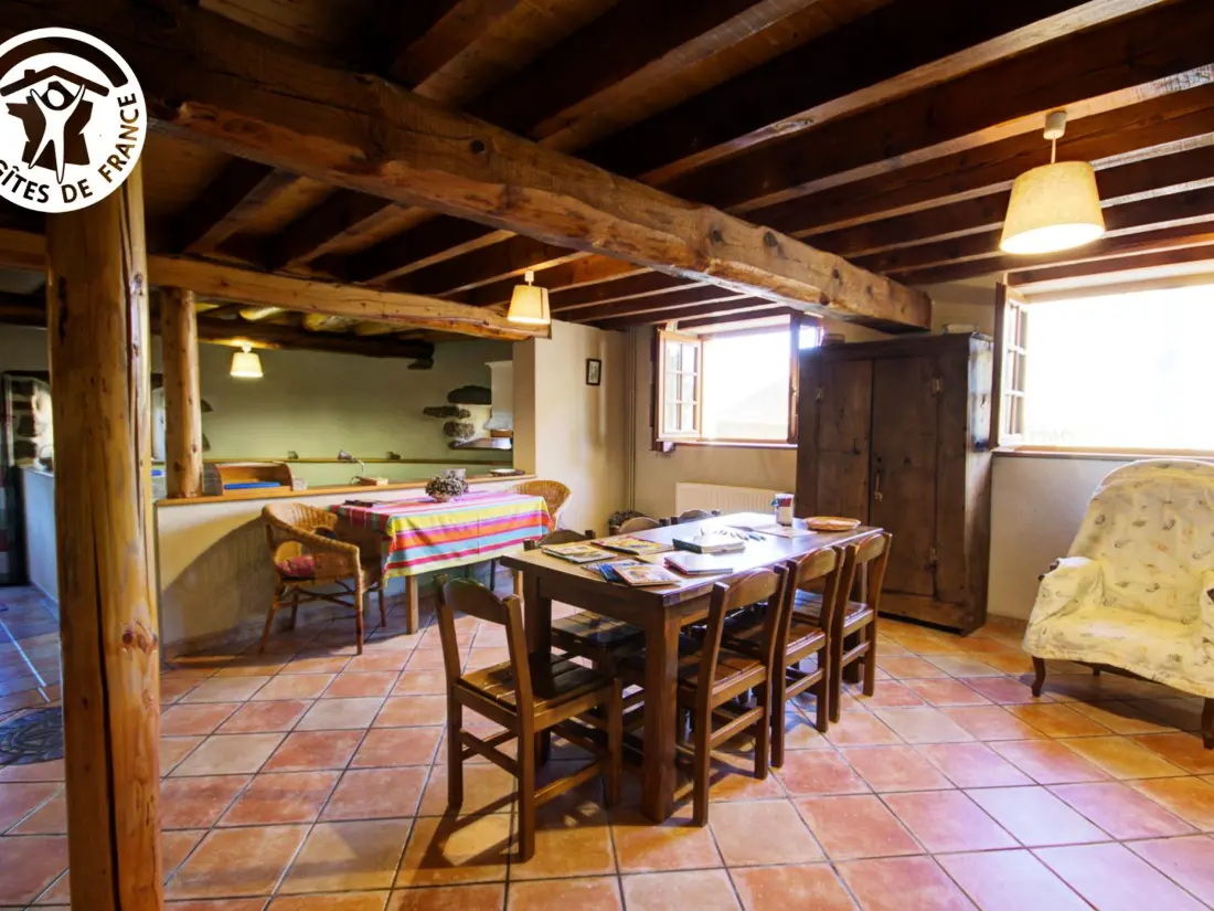 Maison de Vacances SAINT-DIDIER-SUR-ROCHEFORT 3