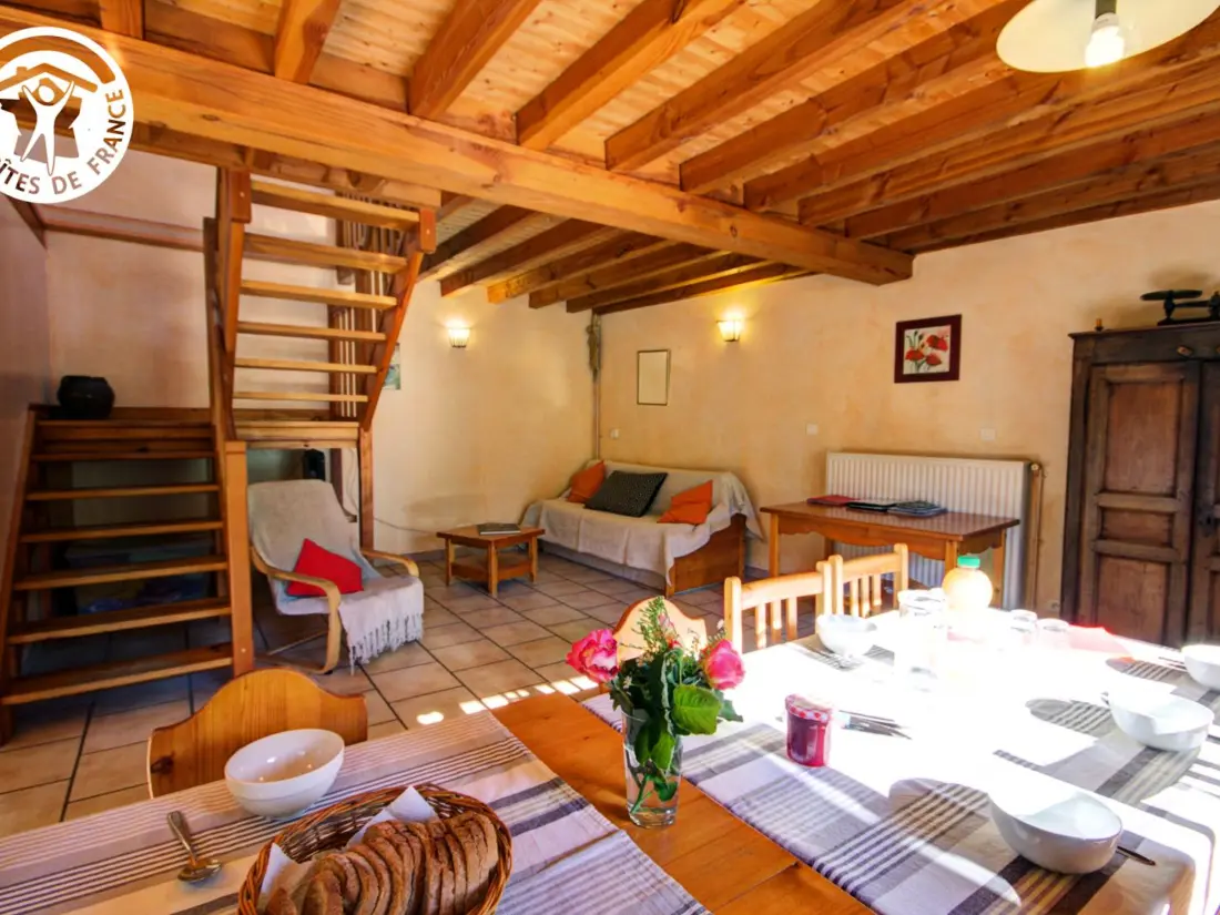Maison de Vacances SAINT-DIDIER-SUR-ROCHEFORT 3