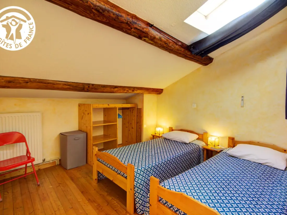 Maison de Vacances SAINT-DIDIER-SUR-ROCHEFORT 3