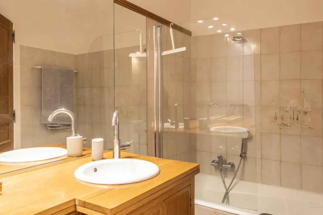 Casa Nina – Duplex Refait à Neuf Proche Du Port De Saint-florent