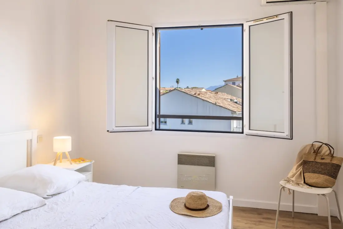 Casa Nina – Duplex Refait à Neuf Proche Du Port De Saint-florent