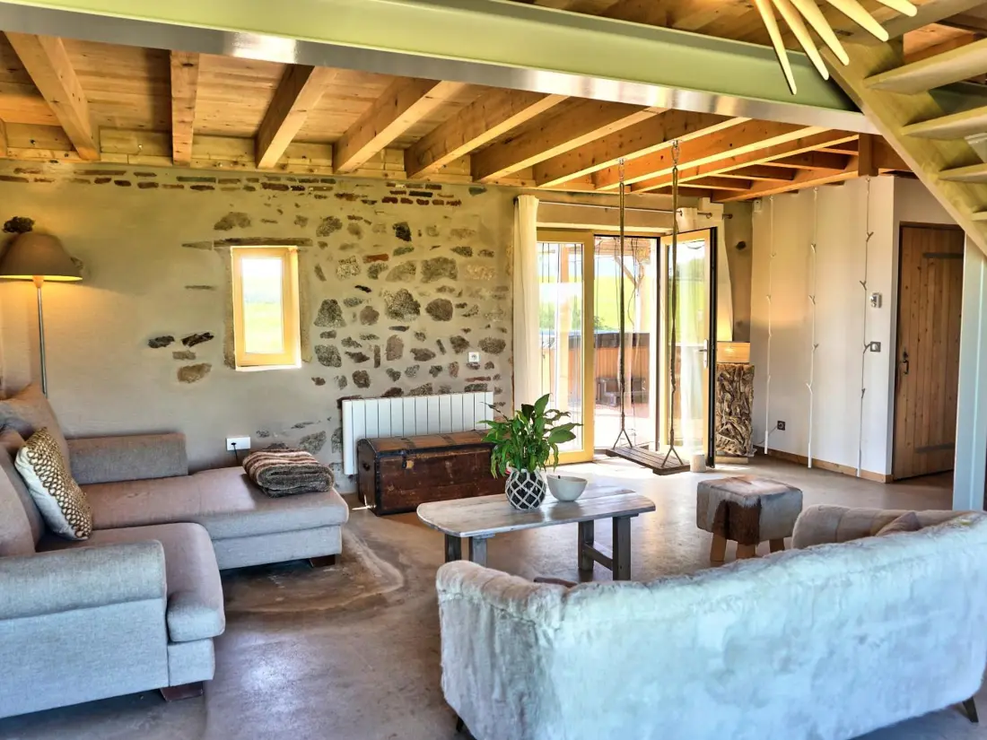 Maison de Vacances SAINT-FORGEUX-LESPINASSE 2