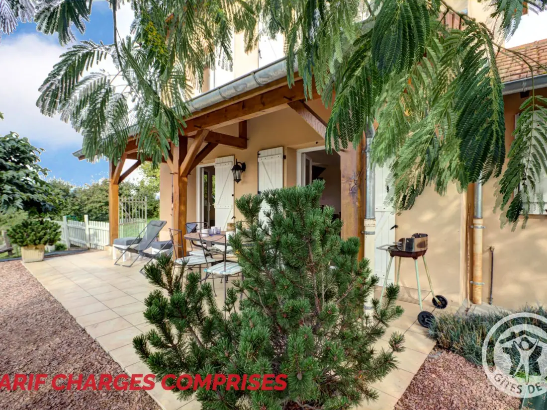 Maison de Vacances SAINT-FORGEUX-LESPINASSE