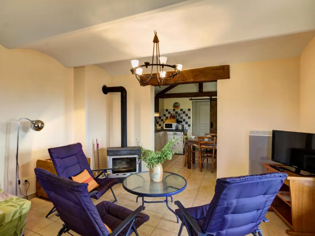 Maison de Vacances SAINT-FORGEUX-LESPINASSE