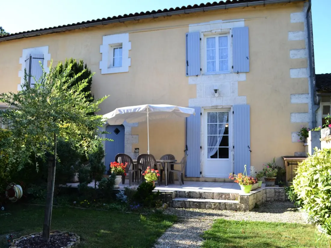 Maison de Vacances Saint-Genis-d'Hiersac 2