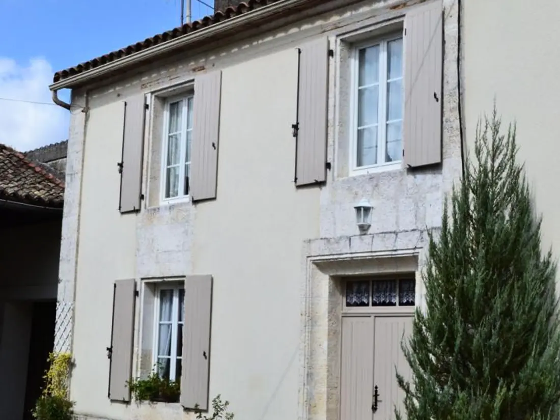 Maison de Vacances Saint-Genis-d'Hiersac 2