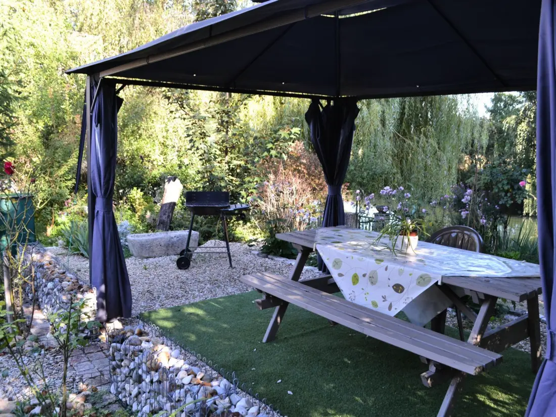 Maison de Vacances Saint-Genis-d'Hiersac 2