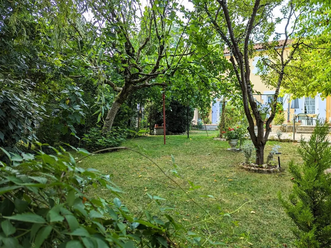 Maison de Vacances Saint-Genis-d'Hiersac 3