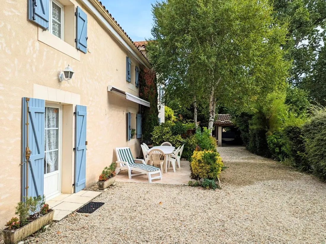 Maison de Vacances Saint-Genis-d'Hiersac