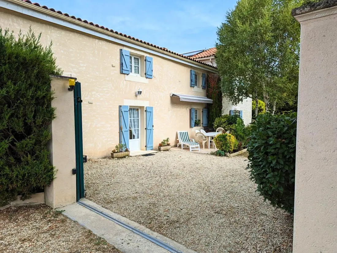 Maison de Vacances Saint-Genis-d'Hiersac