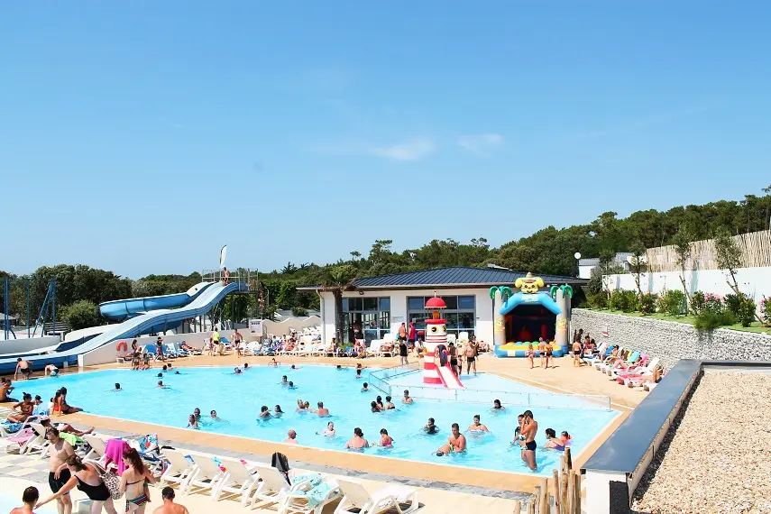 Camping L'Anse des Pins 41 étoiles★ - Plage