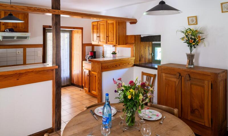 Gîte La cazelle 4/6 personnes du presbytère - - Saint Georges de Lévéjac - 8